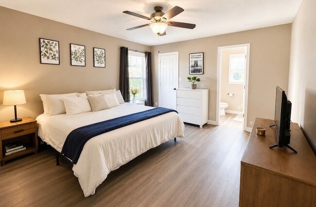 Building Photo - 729 Arrowfield Dr