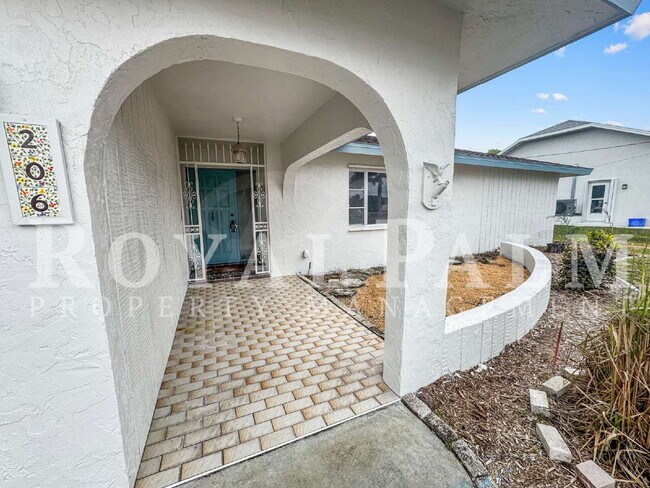 Foto del edificio - 3 Bed | 2 Bath Home on SE 46th Terrace – Space to Live, Room to Breathe Limited-time offer: $300 ...
