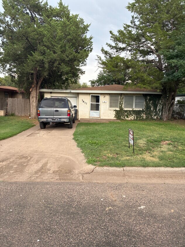 Foto principal - 3817 Gables St