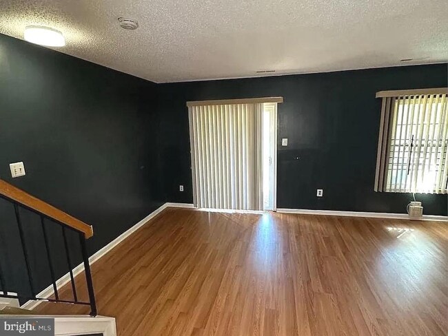 Foto del edificio - 11205 Lake Overlook Pl