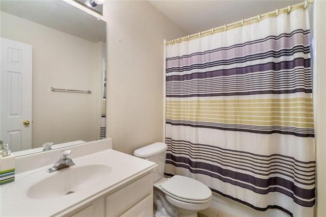 Foto del edificio - 8223 Dogwood Ln