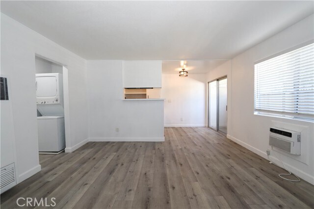 Foto del edificio - 460 Vista Ave