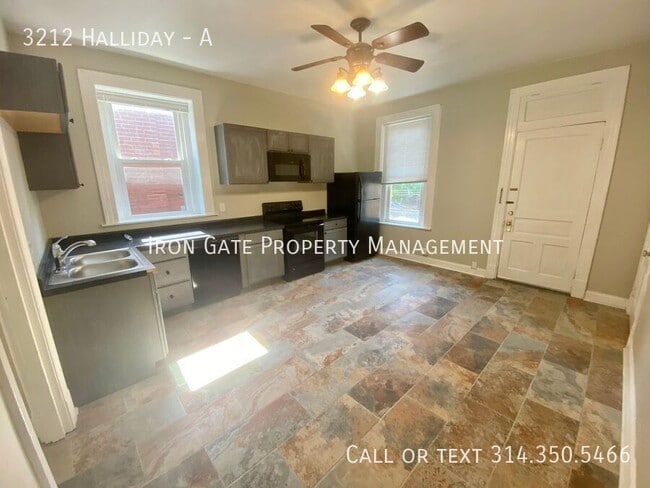 Building Photo - 3212 Halliday-A