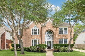 Building Photo - 2614 Cezanne Cir