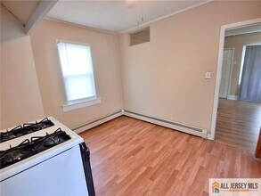 Building Photo - 27a Obert St