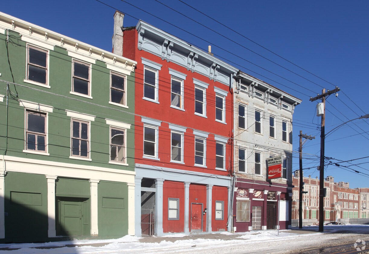 1937 Freeman Ave, Cincinnati, OH 45214 Apartments in Cincinnati, OH