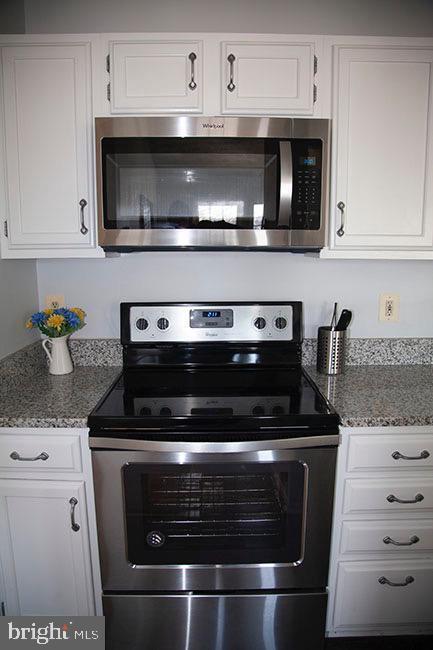 Foto del edificio - 907 Woodbridge Ct