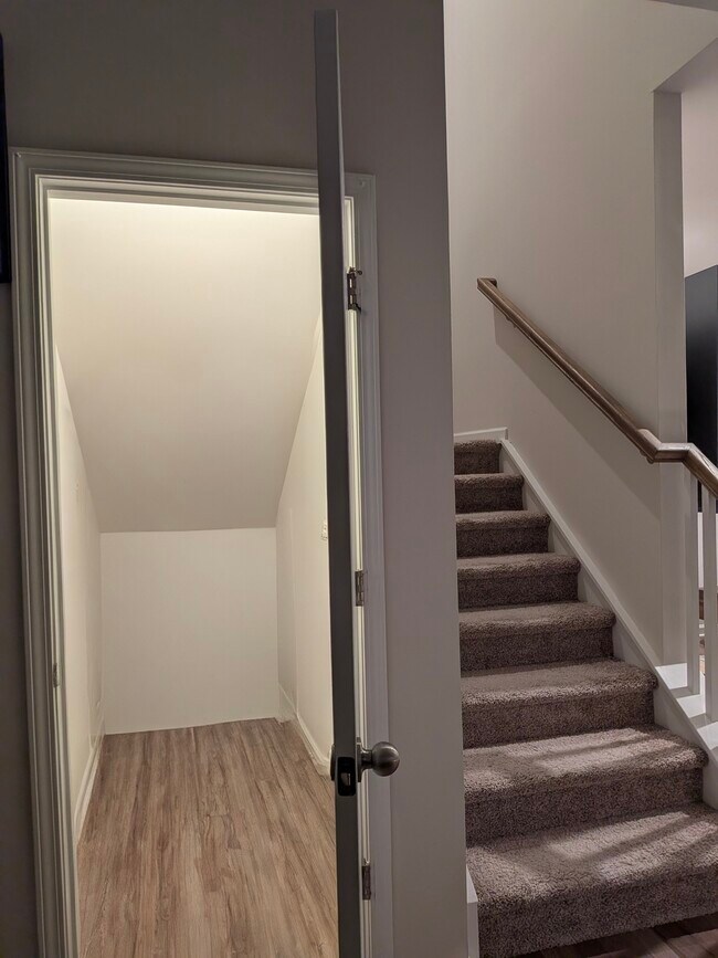 Despensa - 7718 Nelson Rd