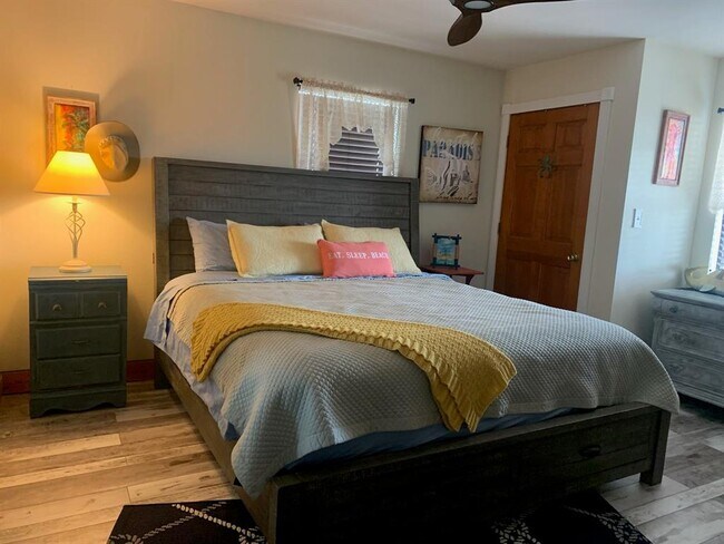 Foto del edificio - 4702 Bayou Dr