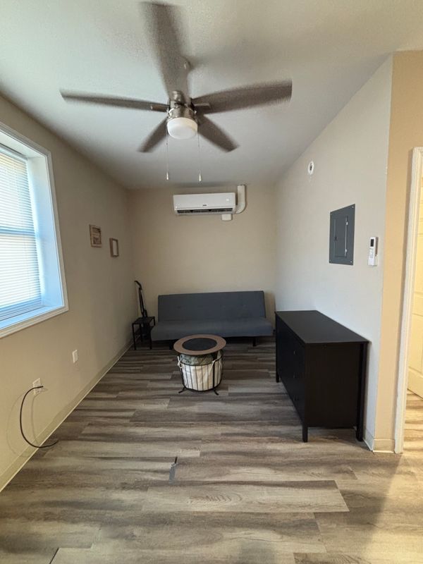 Foto del edificio - 643 Washington St