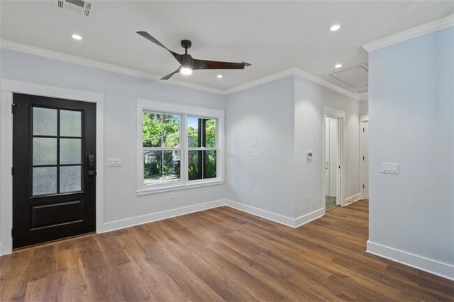 Building Photo - 1801 Alta Vista Ave