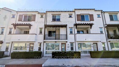 Building Photo - 13217 San Antonio Dr