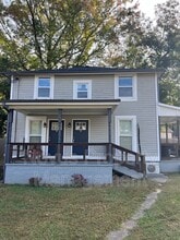 Building Photo - 405 N Park St