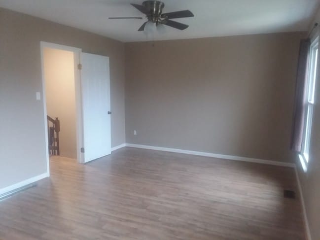 Building Photo - 5650 Picadilly Ln