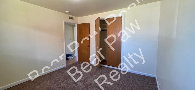 Foto del edificio - 1535 Hot Springs Ave