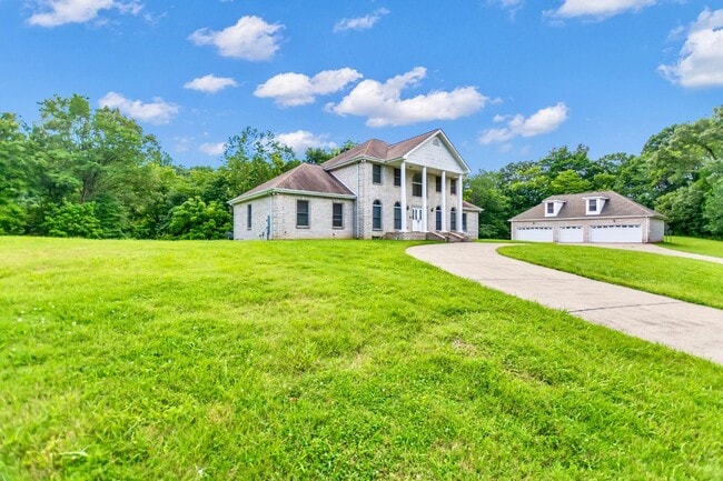 Building Photo - 1400 Slayden Wood Rd