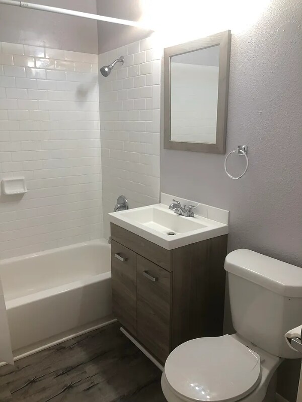 Foto del edificio - 5115 Hardesty Ave