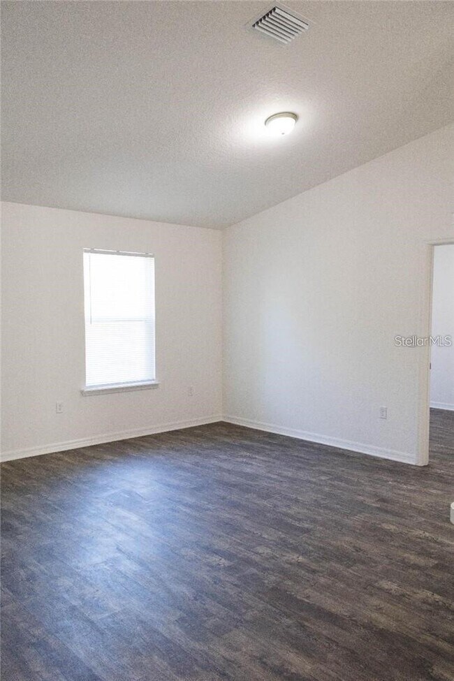 Foto del edificio - 5564 NW 61st Ave