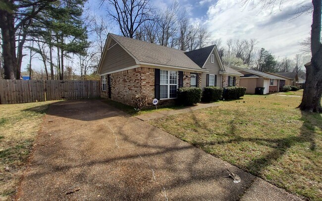 Foto del edificio - 3914 Winwood Dr