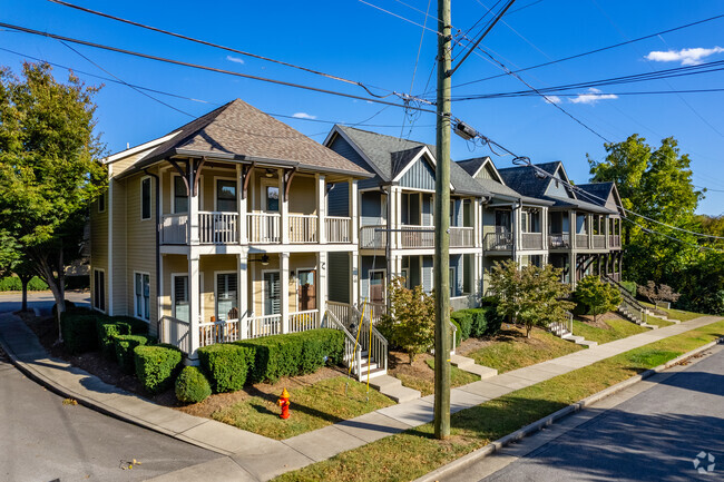 Building Photo - Sylvan Park