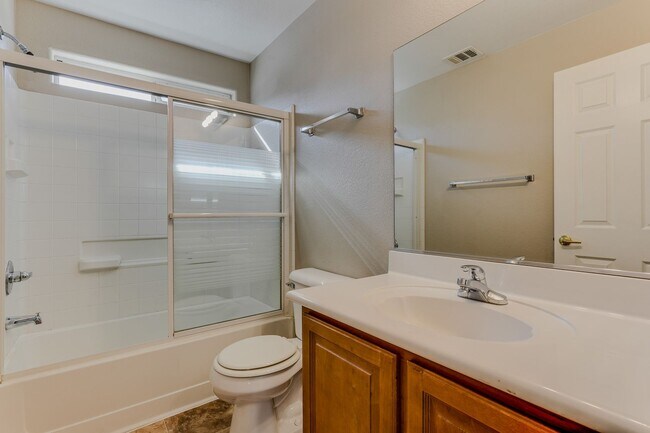 Building Photo - ** COMING SOON!!! ** Charming Henderson Townhome with Double-Sided Fireplace, Stainless Steel Kit...