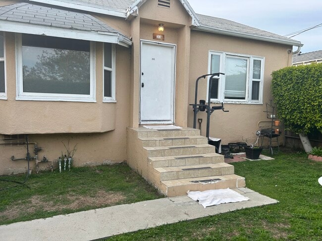 Foto del edificio - 243 W Elm Ave