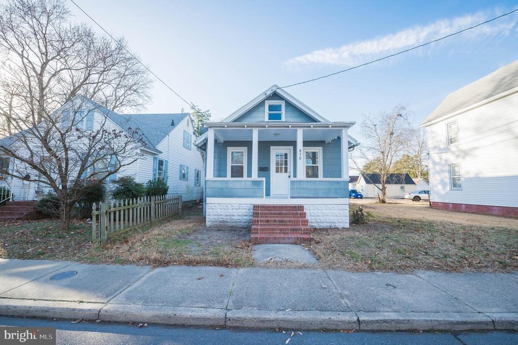 Primary Photo - 830 S Division St