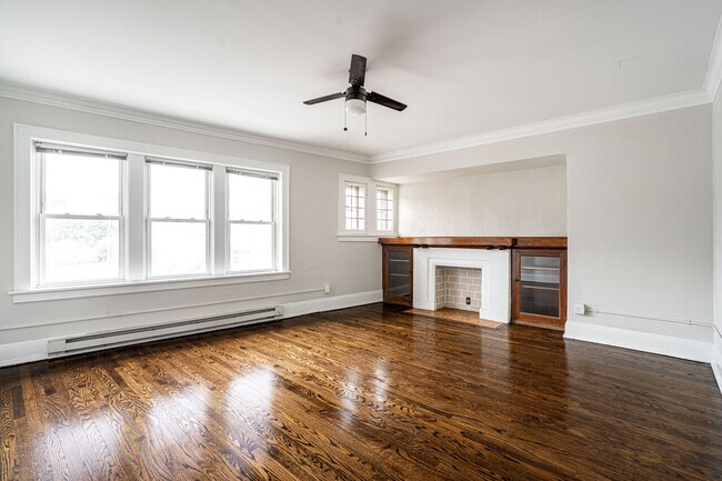 Building Photo - 5710 W Vliet St