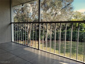 Building Photo - 613 Squire Cir