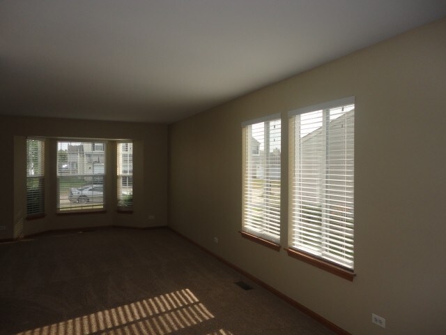 Foto del edificio - 1400 N Blackhawk Circle