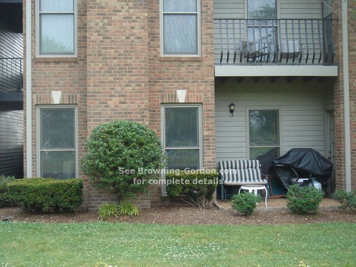 Two Bedroom Condo Available in Sylvan Park! Condo for Rent in