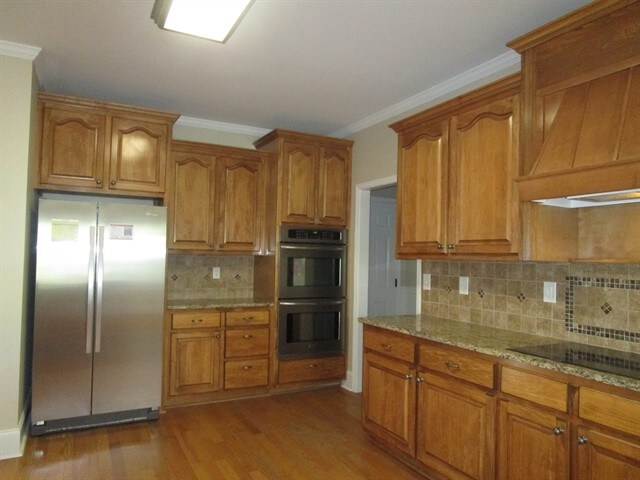 Building Photo - 140 Cambridge Woods Dr