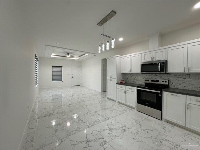 Building Photo - 12 San Andres