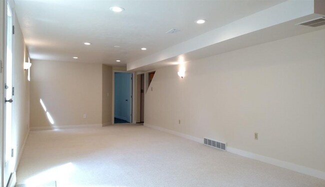 Main living room, bedroom ahead - 790 Field St