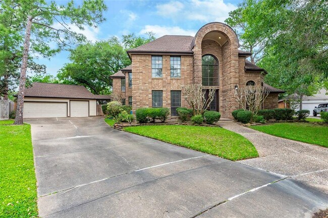 Foto del edificio - 15707 Pinewood Cove Dr