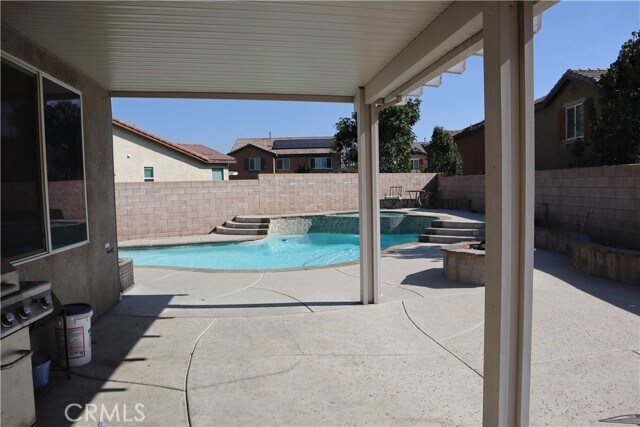Building Photo - 15469 Adams Ln