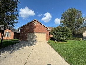 Building Photo - 49472 Helmsley Dr