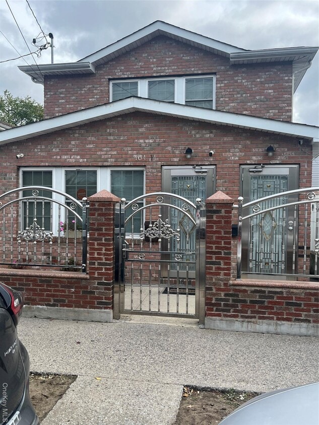 Primary Photo - 164-14 115th Ave