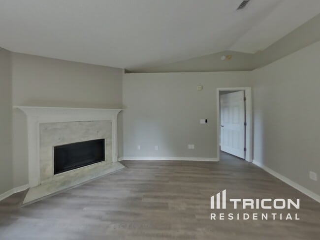 Building Photo - 3356 Tinya Ct