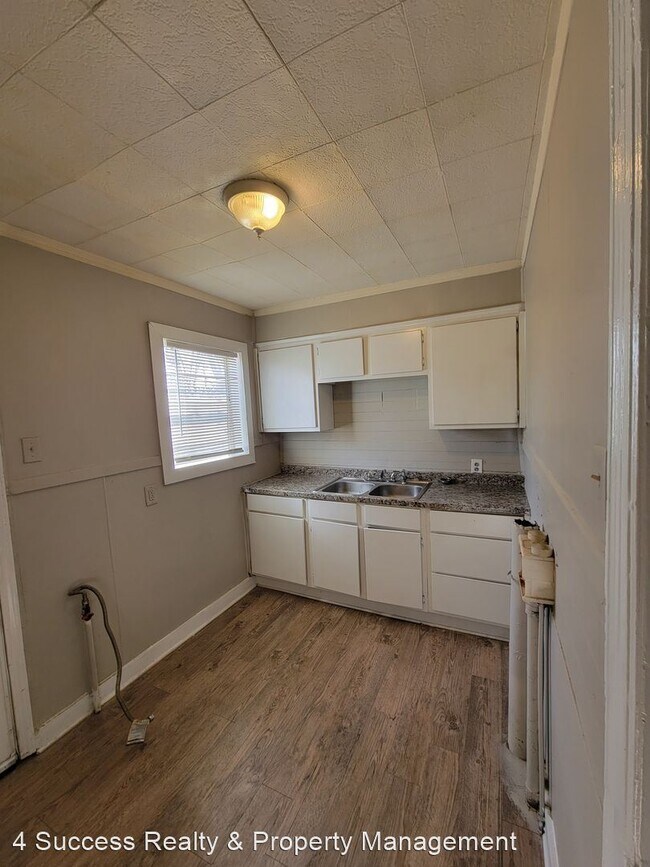 Building Photo - 2 br, 1 bath House - 3239 Nathan