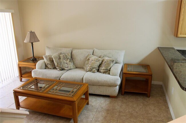 Building Photo - 15754 Fishhawk Falls Dr