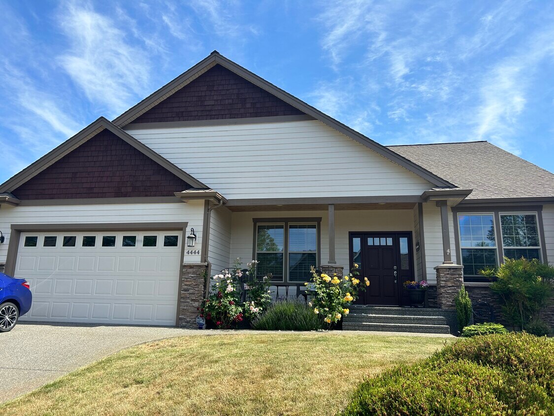 4444 Castlerock Dr, Blaine, WA 98230 House Rental in Blaine, WA