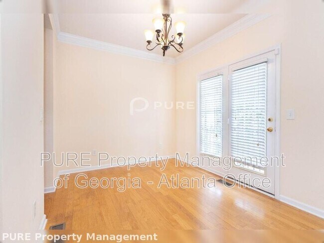 Photo - 1741 Highlands View Dr Townhome