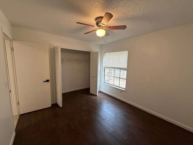Foto del edificio - 7437 Covina Ct