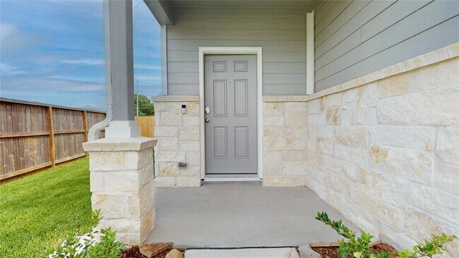 Foto del edificio - 23422 Honey Spade Rd