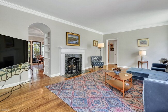 Foto del edificio - 3 br, 3 bath House - 133 Washington Ave