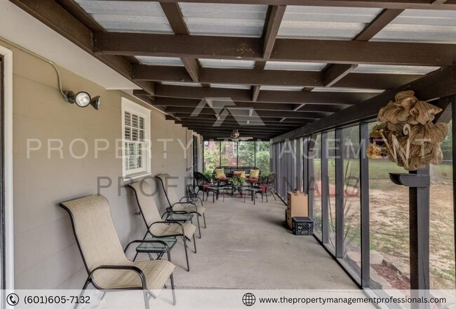 Foto del edificio - 1258 Deerfield Ln