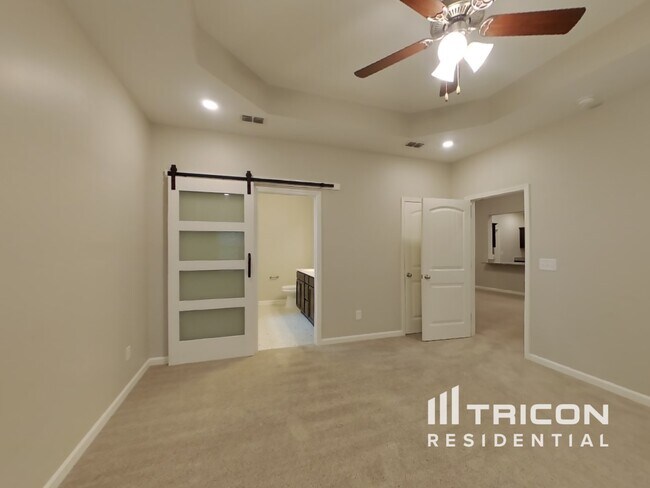 Building Photo - 343 Longhorn Dr