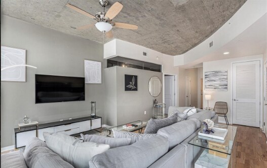 Foto del edificio - 1700 Bassett St