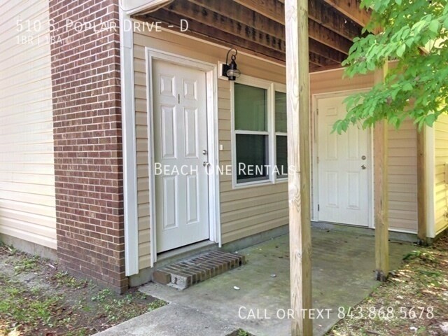 Foto principal - 510 S Poplar Dr